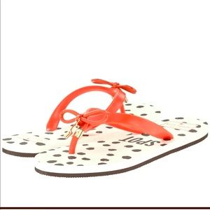 Kate Spade flip-flops fits like 5.5